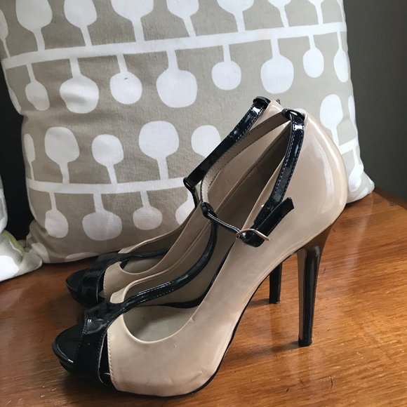 Aldo strap heels - Picture 2 of 5